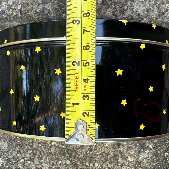 1987 CGD Johnson Pumpkin Patch Kids Halloween Tin Round Candy Container EMPTY - Picture 4 of 12